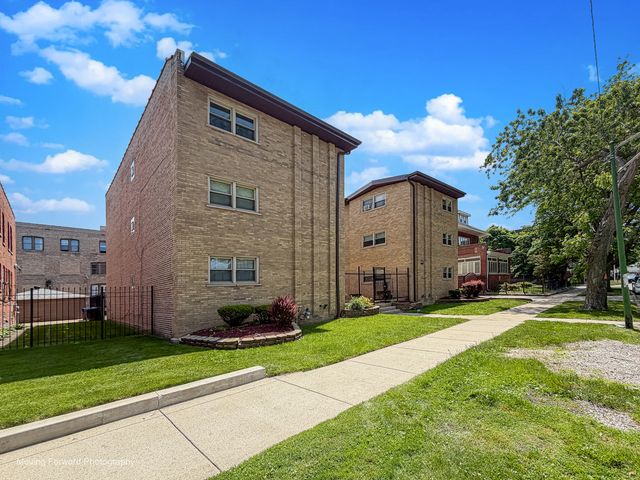 6945 S Chappel Avenue 3A, Chicago, IL 60649