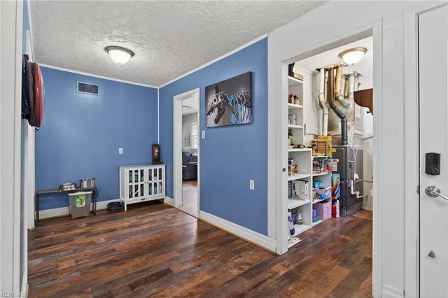 1370 Boxwood CIR, Norfolk, VA 23518