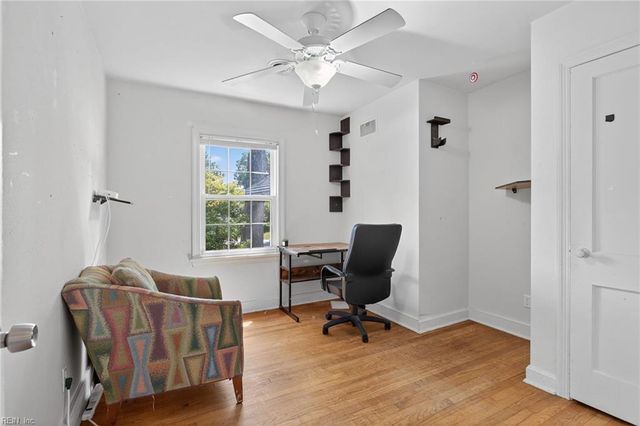 1370 Boxwood CIR, Norfolk, VA 23518