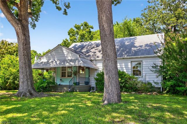 1370 Boxwood CIR, Norfolk, VA 23518