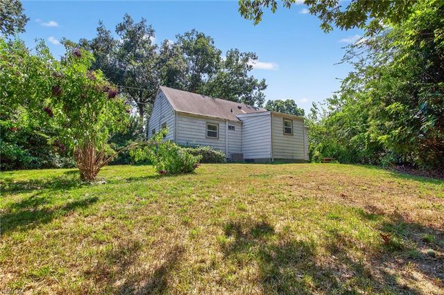 1370 Boxwood CIR, Norfolk, VA 23518