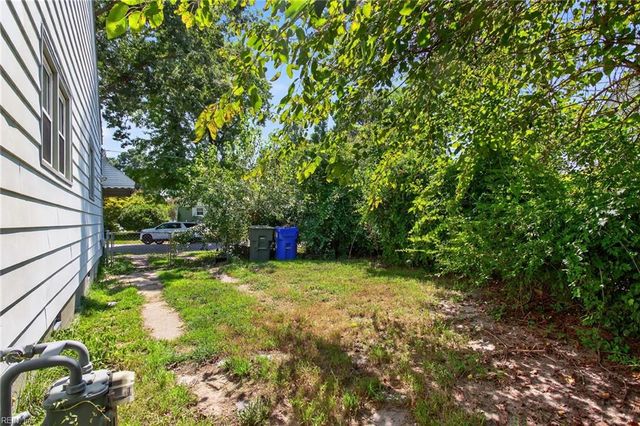 1370 Boxwood CIR, Norfolk, VA 23518