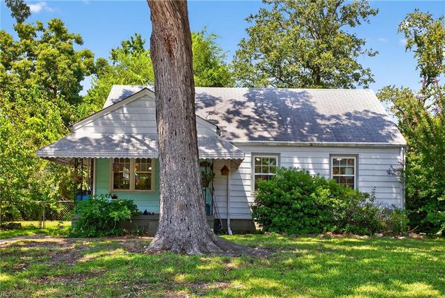 1370 Boxwood CIR, Norfolk, VA 23518