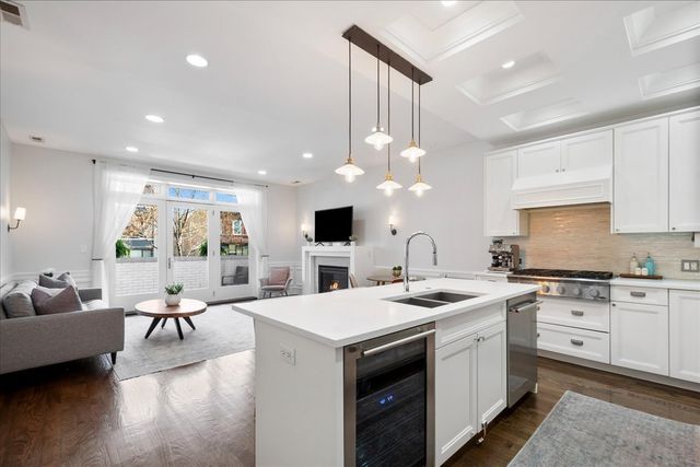 3816 N Ashland Avenue 1S, Chicago, IL 60613