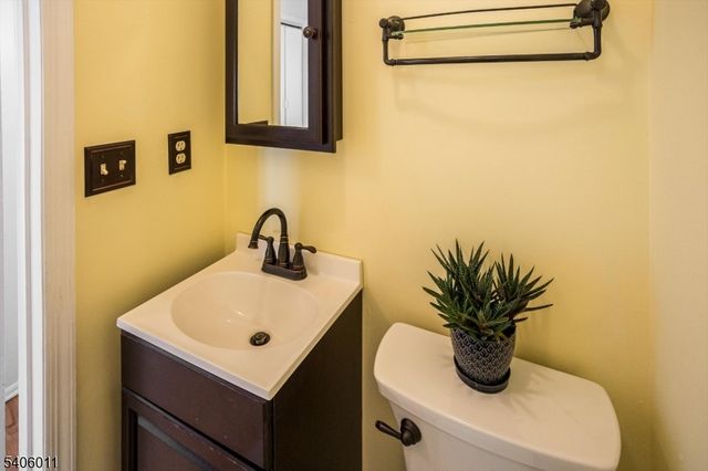 265 Riva Dr, Mansfield Twp., NJ 07840