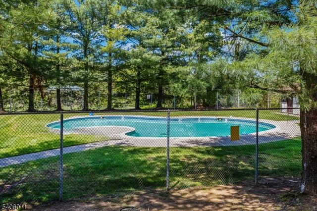 265 Riva Dr, Mansfield Twp., NJ 07840