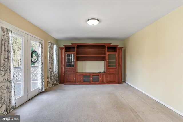 99 SHENANDOAH VIEW DR, Harpers Ferry, WV 25425