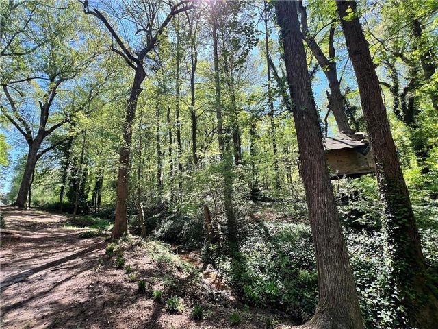 2540 Stoney Brook Lane NE, Marietta, GA 30062