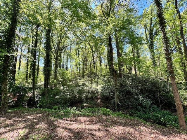 2540 Stoney Brook Lane NE, Marietta, GA 30062