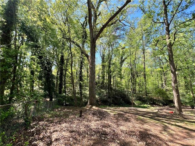 2540 Stoney Brook Lane NE, Marietta, GA 30062