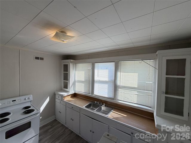 208 S 3rd Street, Albemarle, NC 28001