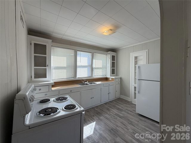 208 S 3rd Street, Albemarle, NC 28001