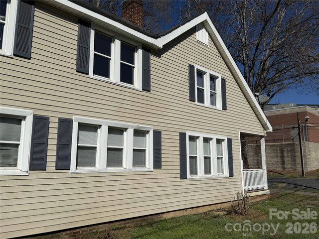 208 S 3rd Street, Albemarle, NC 28001