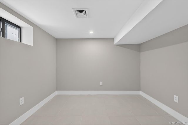 17611 137th Avenue, Rochdale, NY 11434