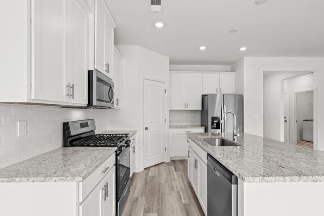 424 Congaree St, Longs, SC 29568