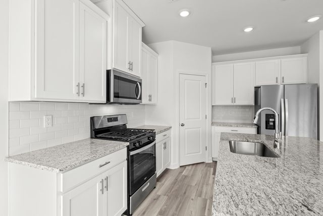 424 Congaree St, Longs, SC 29568