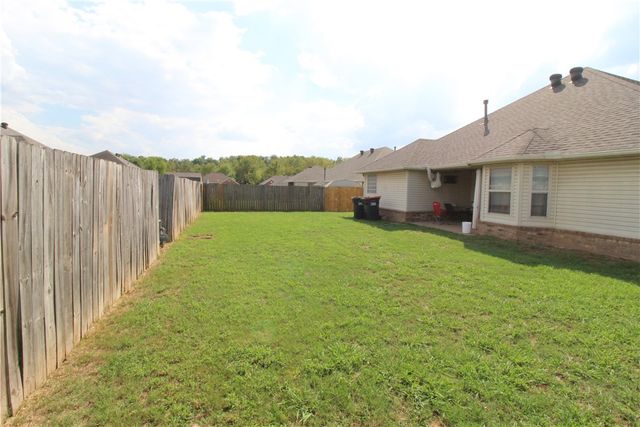 4547 Sadie Street, Springdale, AR 72762
