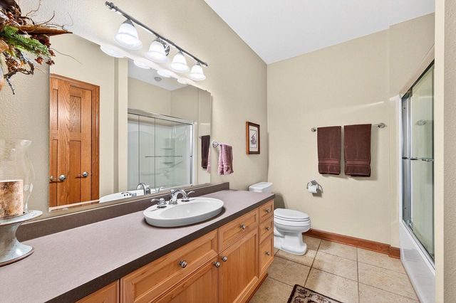 7864 Noah LANE, West Bend, WI 53090