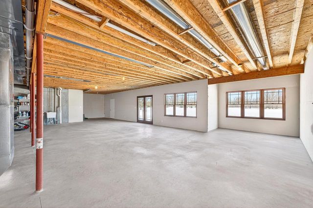 7864 Noah LANE, West Bend, WI 53090