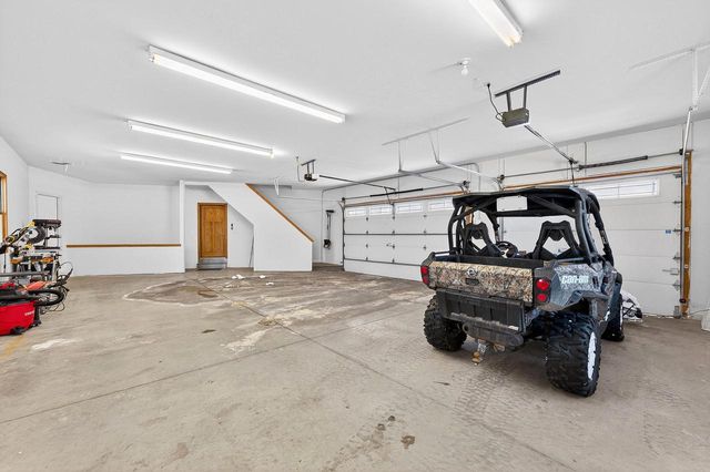 7864 Noah LANE, West Bend, WI 53090