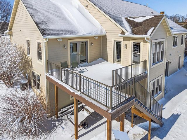 7864 Noah LANE, West Bend, WI 53090