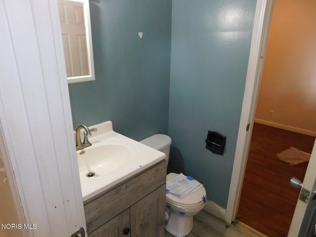 109 S Munson Road, Swanton, OH 43558