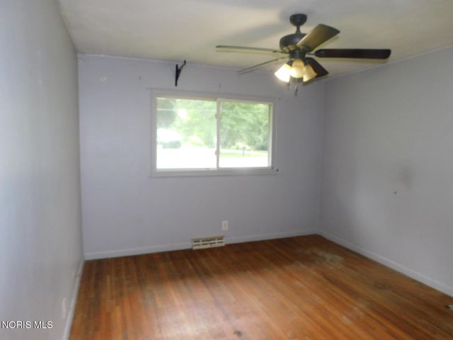 109 S Munson Road, Swanton, OH 43558