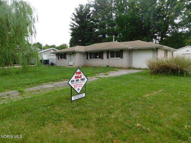 109 S Munson Road, Swanton, OH 43558