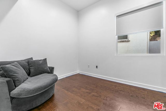 2748 Hollister Terrace A, Glendale, CA 91206