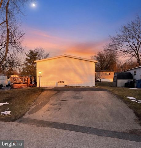 96 WALMAR MNR, Dillsburg, PA 17019