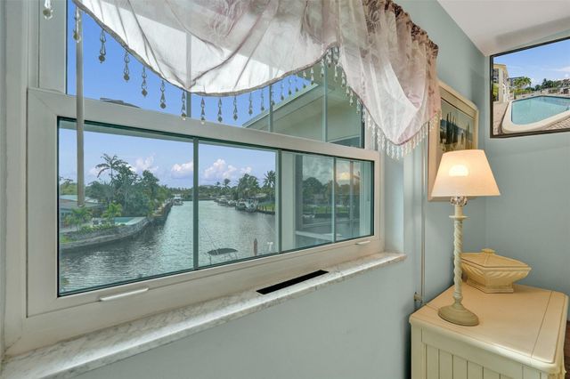 935 SE 9th Avenue 16, Pompano Beach, FL 33060