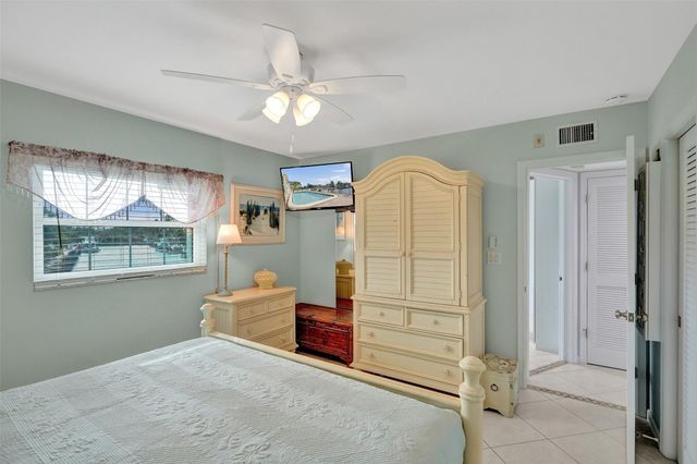 935 SE 9th Avenue 16, Pompano Beach, FL 33060