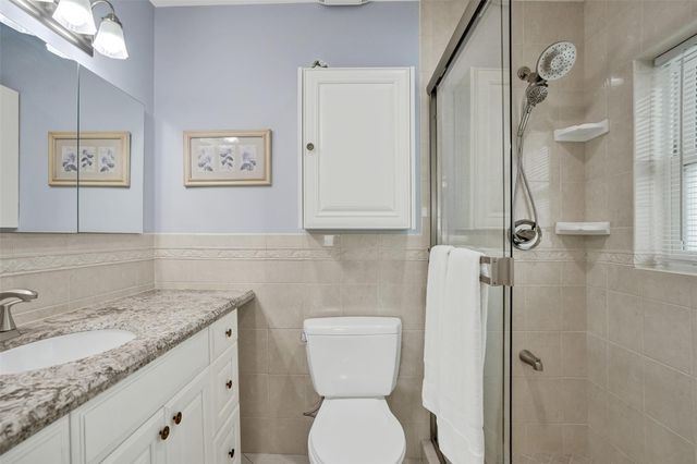 935 SE 9th Avenue 16, Pompano Beach, FL 33060