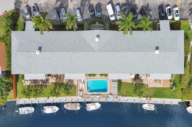 935 SE 9th Avenue 16, Pompano Beach, FL 33060