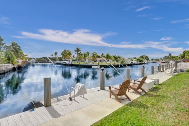 935 SE 9th Avenue 16, Pompano Beach, FL 33060