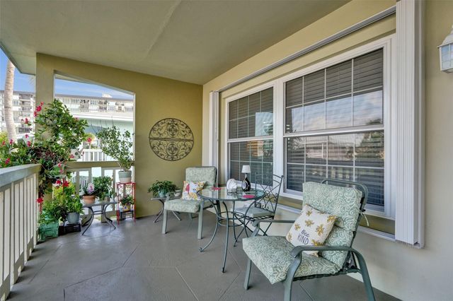 935 SE 9th Avenue 16, Pompano Beach, FL 33060
