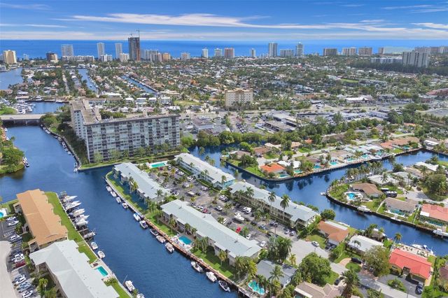 935 SE 9th Avenue 16, Pompano Beach, FL 33060