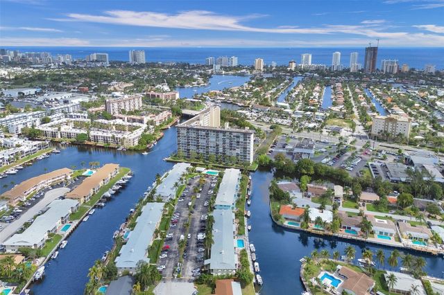 935 SE 9th Avenue 16, Pompano Beach, FL 33060