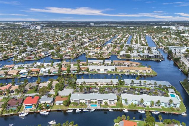 935 SE 9th Avenue 16, Pompano Beach, FL 33060
