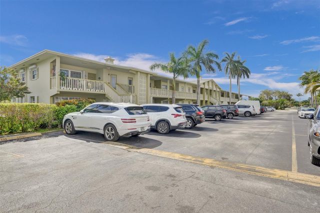 935 SE 9th Avenue 16, Pompano Beach, FL 33060