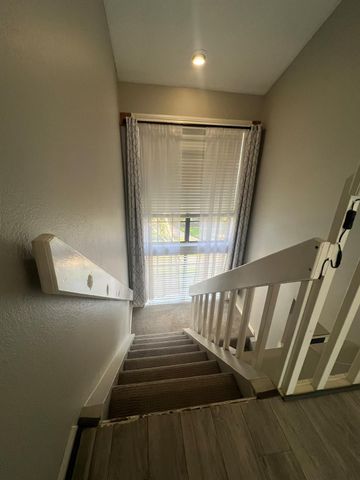 736 Country Place Drive E, Houston, TX 77079