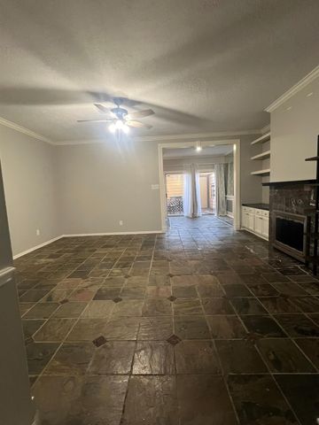 736 Country Place Drive E, Houston, TX 77079