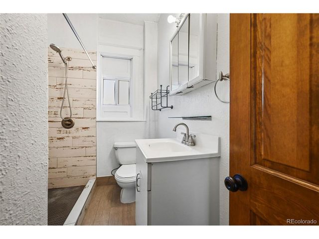 3037 N Gilpin St, Denver, CO 80205
