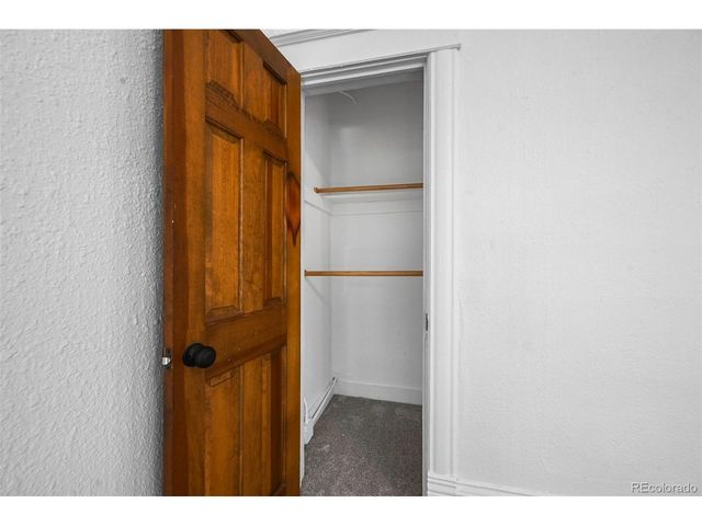 3037 N Gilpin St, Denver, CO 80205