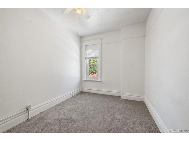 3037 N Gilpin St, Denver, CO 80205