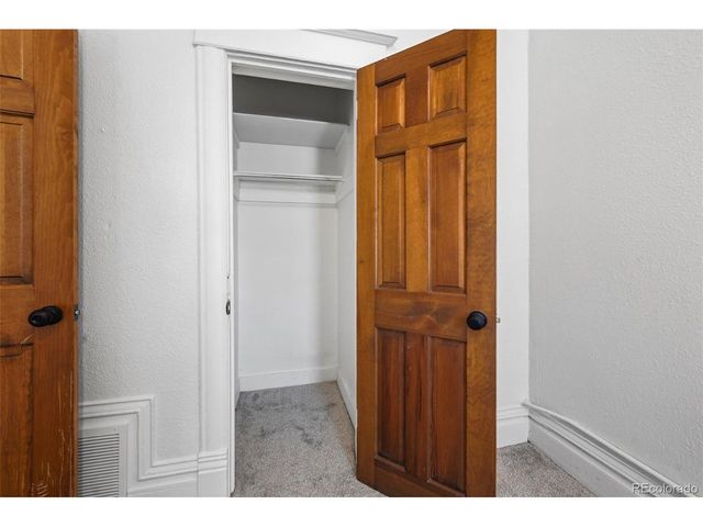 3037 N Gilpin St, Denver, CO 80205