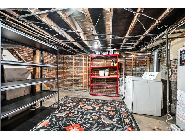 3037 N Gilpin St, Denver, CO 80205