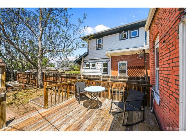 3037 N Gilpin St, Denver, CO 80205