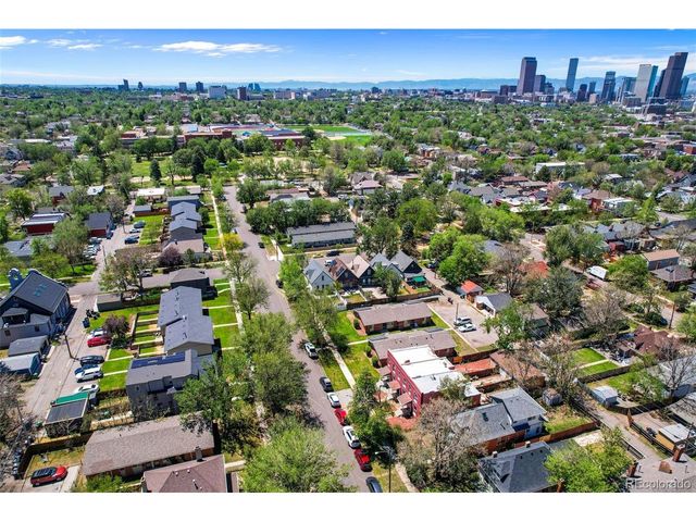 3037 N Gilpin St, Denver, CO 80205