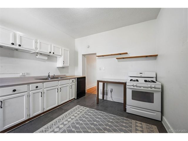 3037 N Gilpin St, Denver, CO 80205
